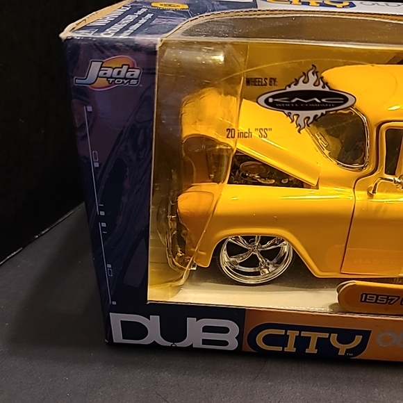 🛻1957 Chevy Suburban Jada Dub City Oldskool 1/24 20 Inch SS Yellow Die C - Picture 4 of 10